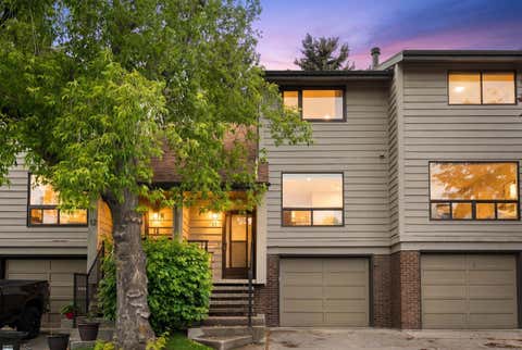 Photo of 3302 50 Street NW #11, Calgary, AB T3A 2C6 (MLS # A2320582)