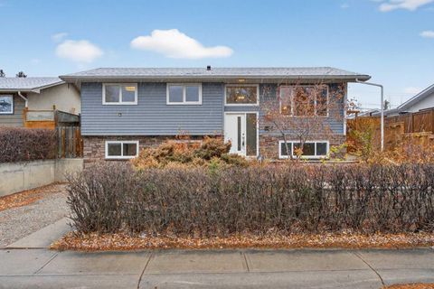 3704 58 Avenue SW Calgary AB T3E 5H6