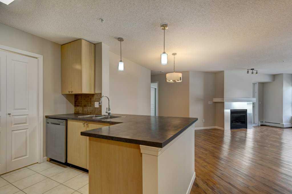 30 Richard Court SW 233