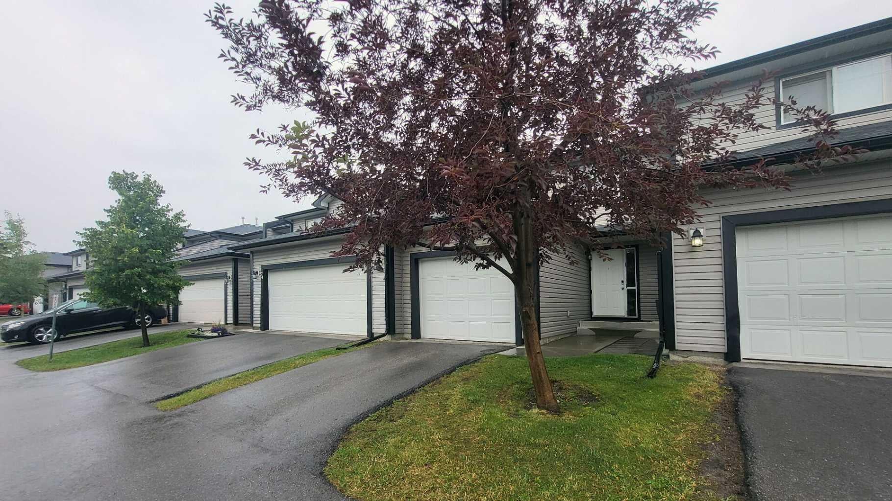 102 Canoe Square SW 23