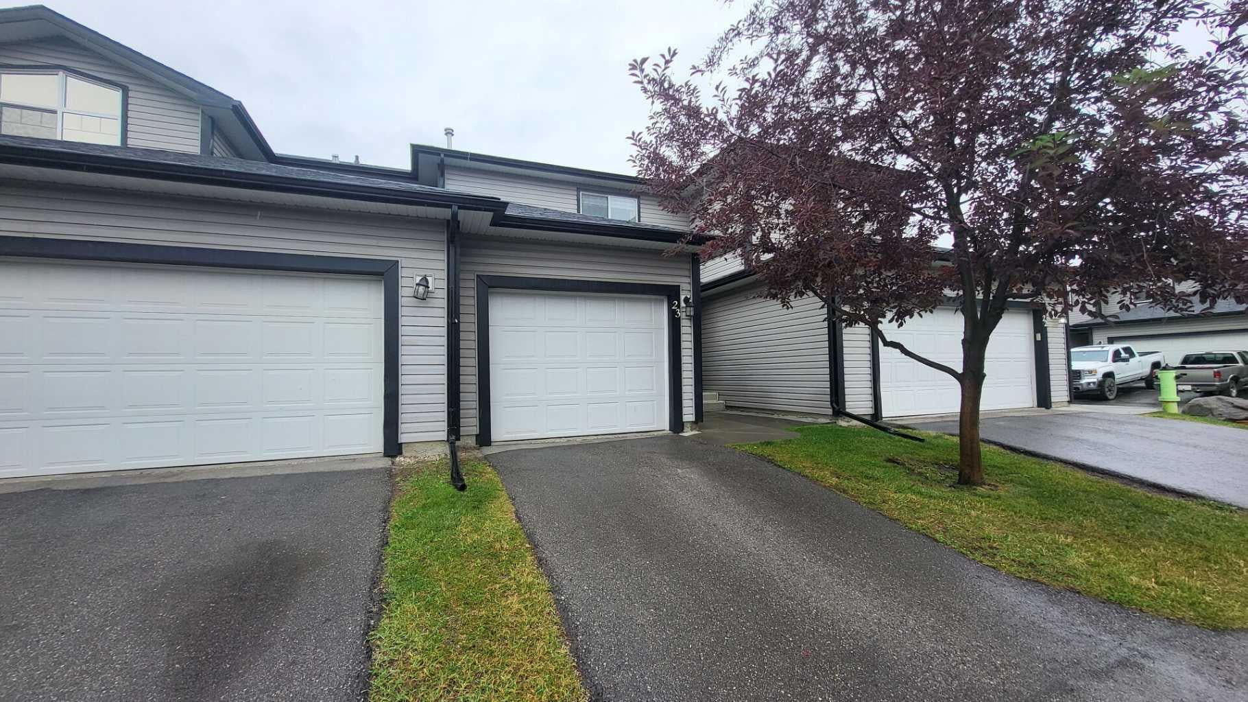 102 Canoe Square SW 23