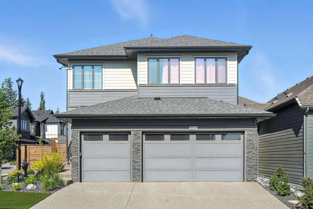 Photo of 804 Shawnee Terrace SW, Calgary, AB T2Y 0P6 (MLS # A2244918)