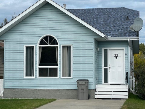 Photo of 33 Graham Road, Whitecourt, AB T7S 1B7 (MLS # A2348490)