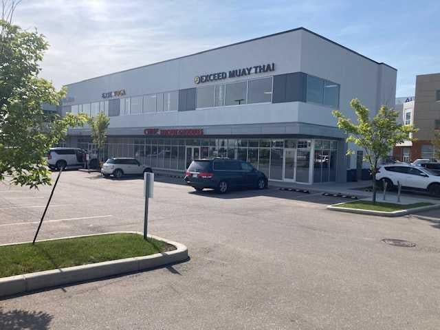 11 Royal Vista Drive NW 1210