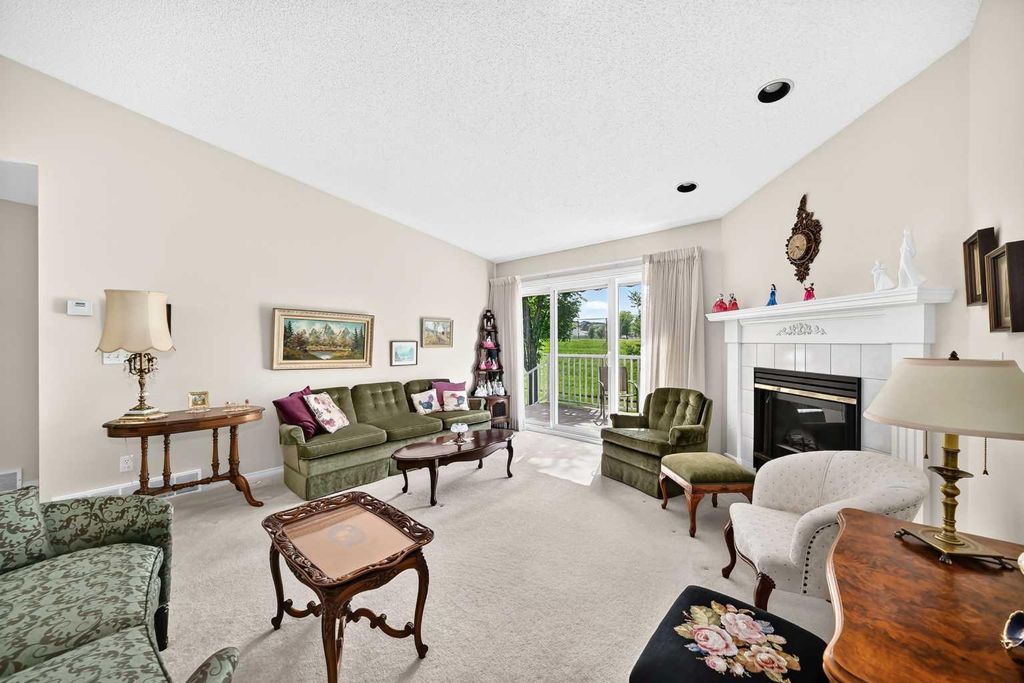 Photo of 23 Ceduna Park SW, Calgary, AB T2W 6H4 (MLS # A2324873)