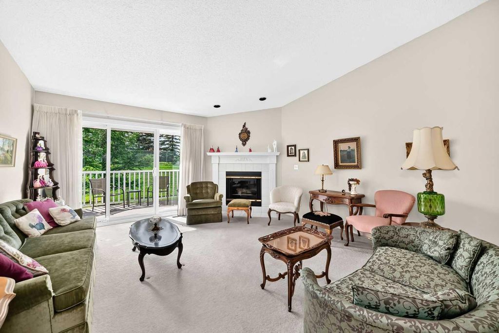 Photo of 23 Ceduna Park SW, Calgary, AB T2W 6H4 (MLS # A2324873)