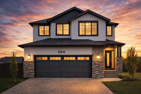 234 Lakewood Crescent Strathmore AB T0J 1Y0