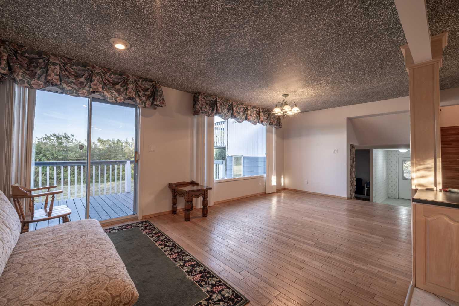 83246 Range Road 211