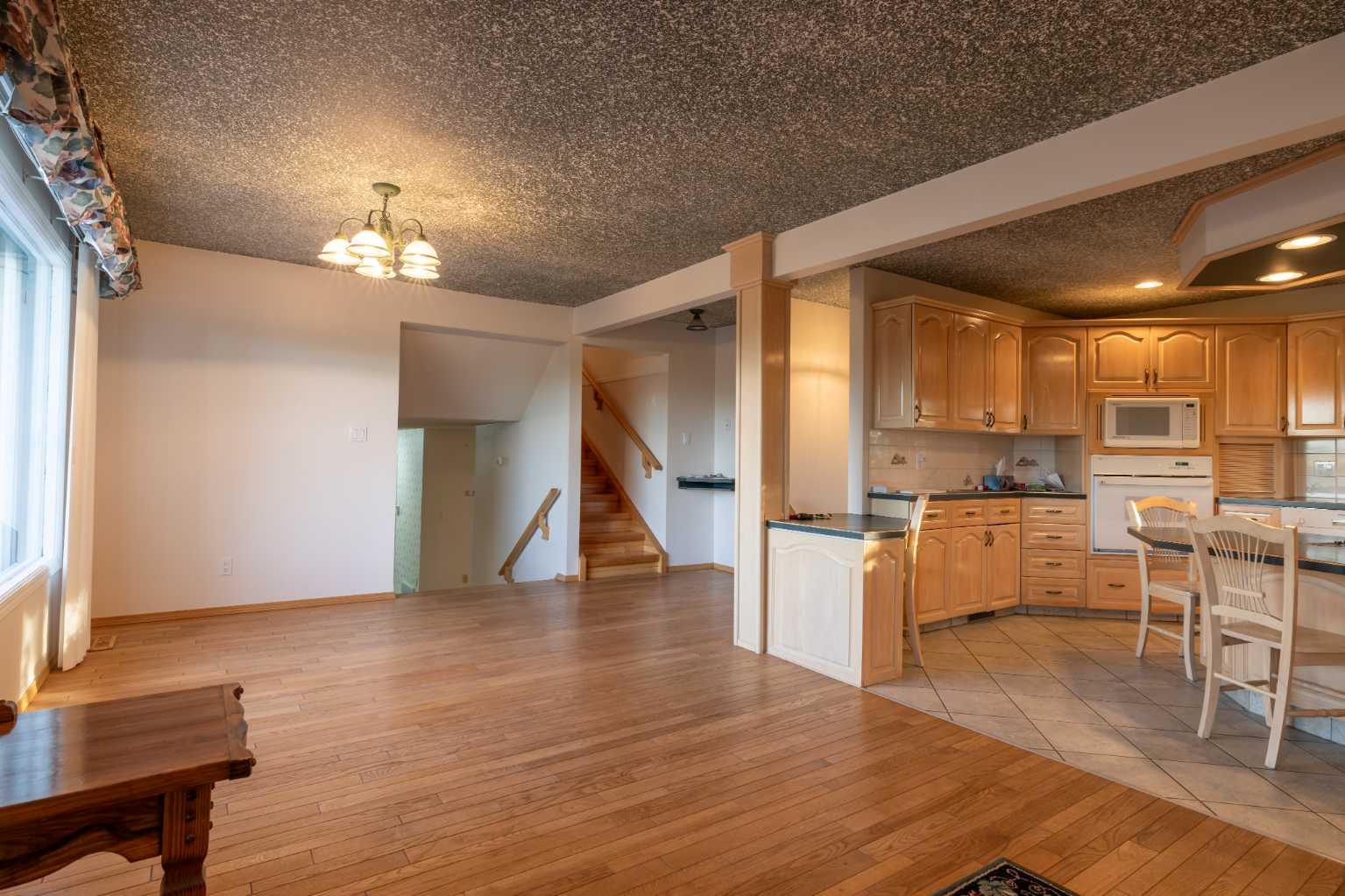 83246 Range Road 211