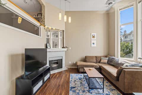 Photo of 623 Hawkstone Manor NW, Calgary, AB T3G 3X2 (MLS # A2335349)