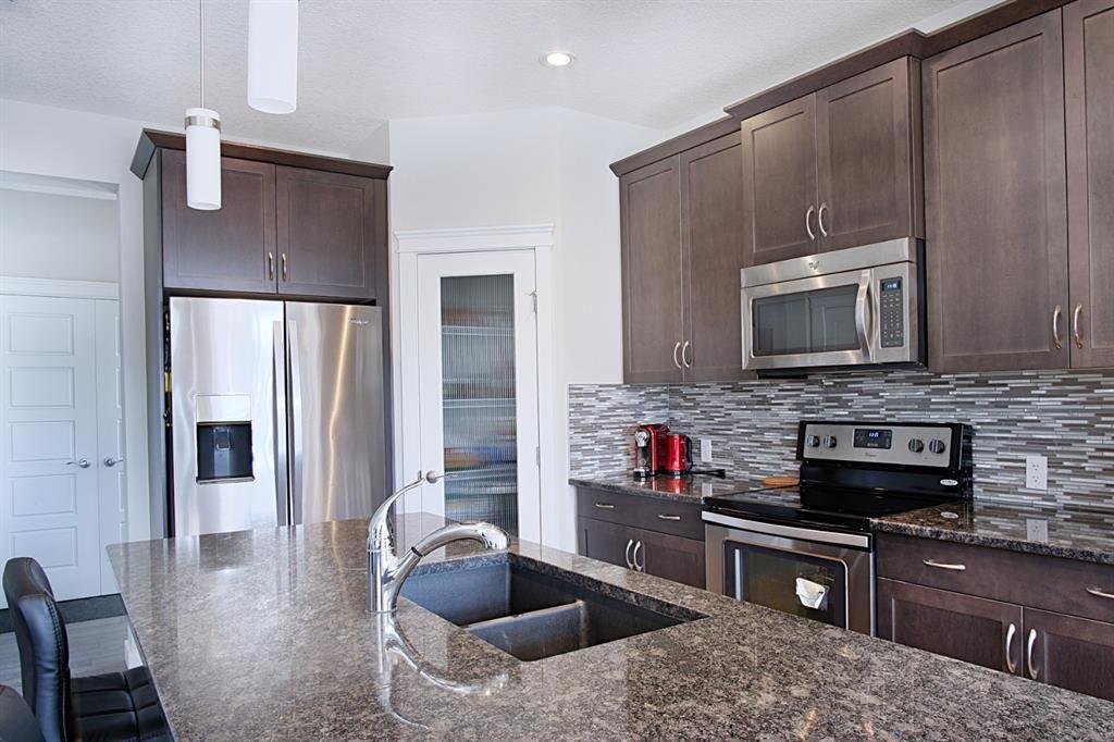193 Redstone Common NE