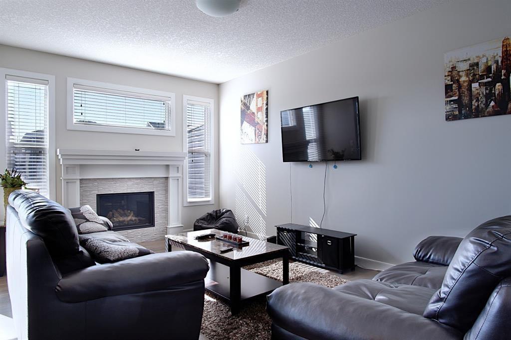 193 Redstone Common NE