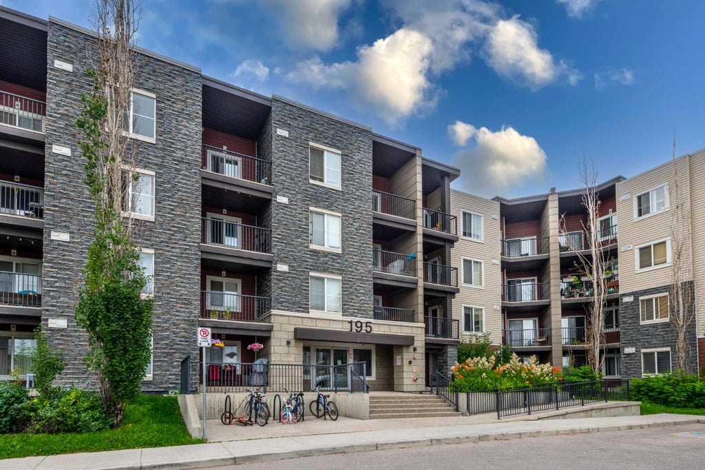 Photo of 195 Kincora Glen Road NW #423, Calgary, AB T3R 0S3 (MLS # A2350938)