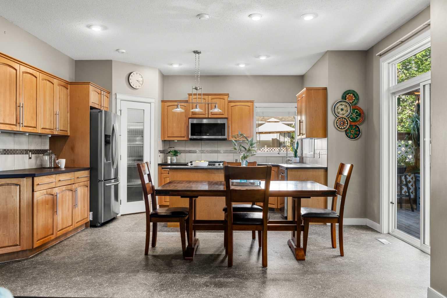 87 Brightonstone Gardens SE