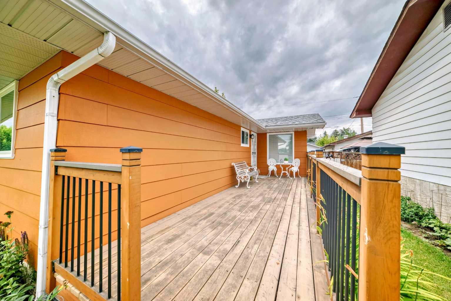 247 Doverview Crescent SE