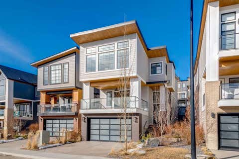 Photo of 40 Timberline Way SW, Calgary, AB T3H 0W3 (MLS # A2325766)