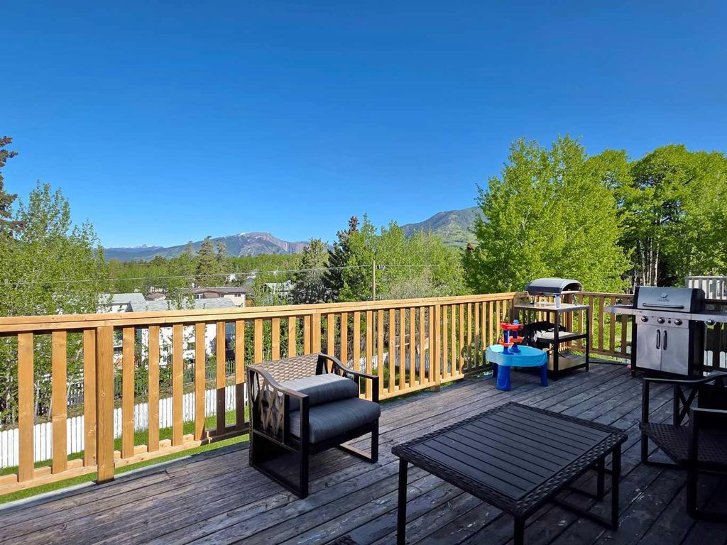 Photo of 10638 Shand Avenue, Grande Cache, AB T0E 0Y0 (MLS # A2316642)