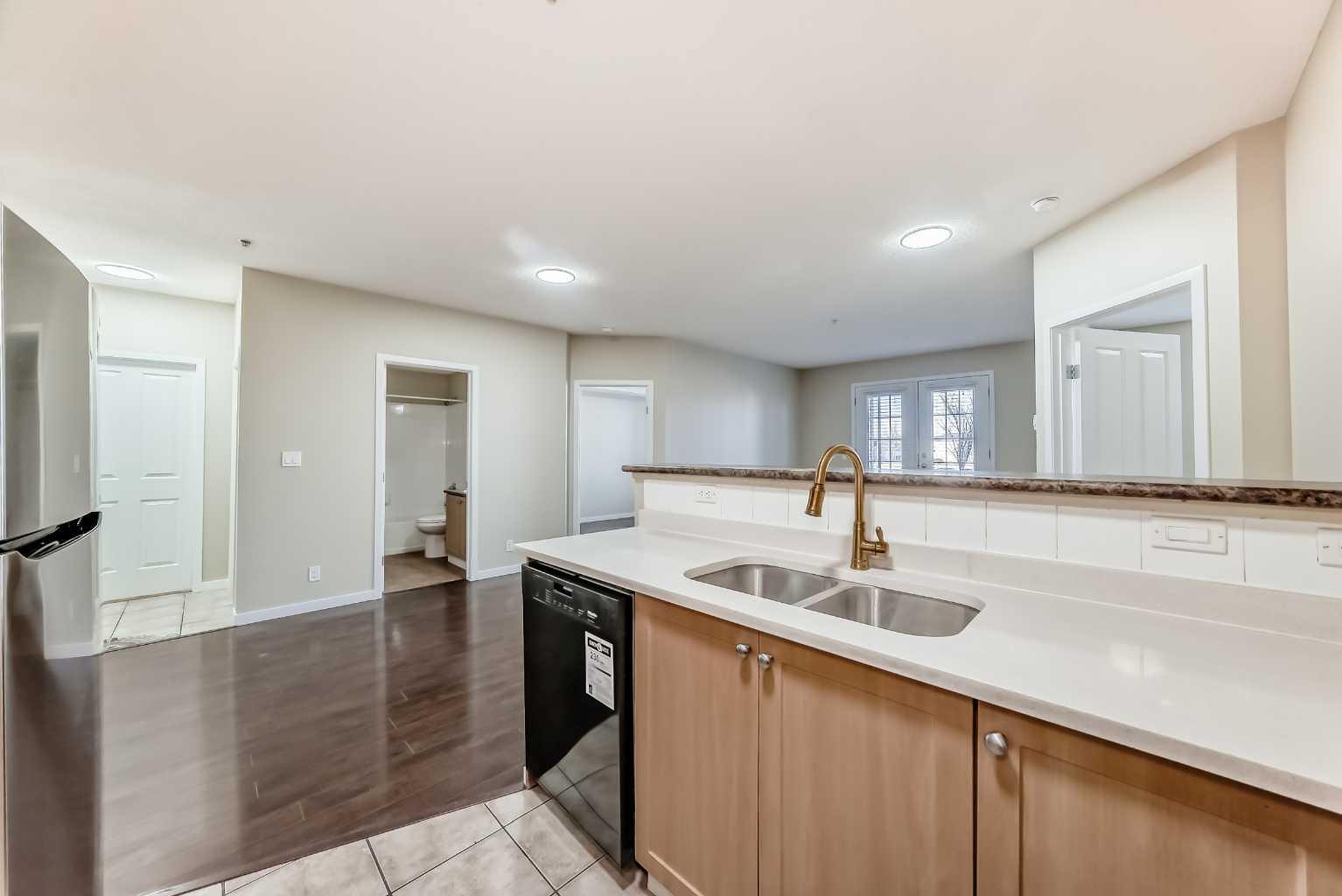 333 Taravista Drive NE 1114