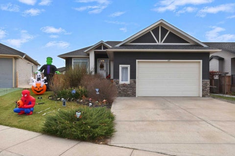Photo of 227 11A Avenue NE, Sundre, AB T0M 1X0 (MLS # A2354976)