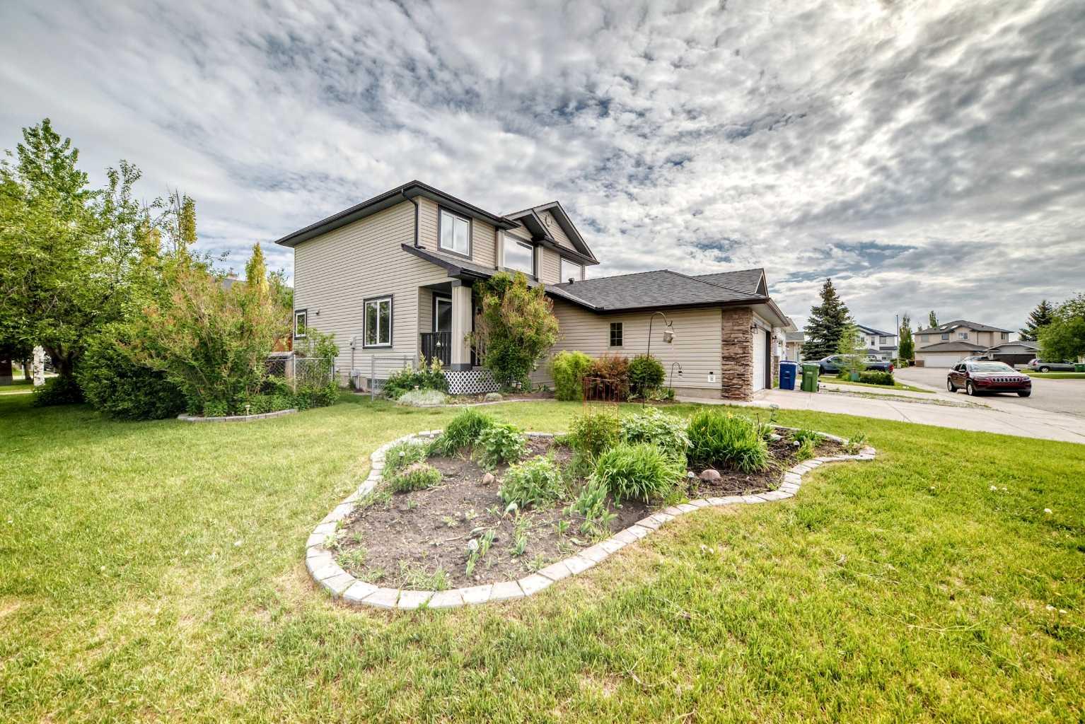 167 Fairways Close NW