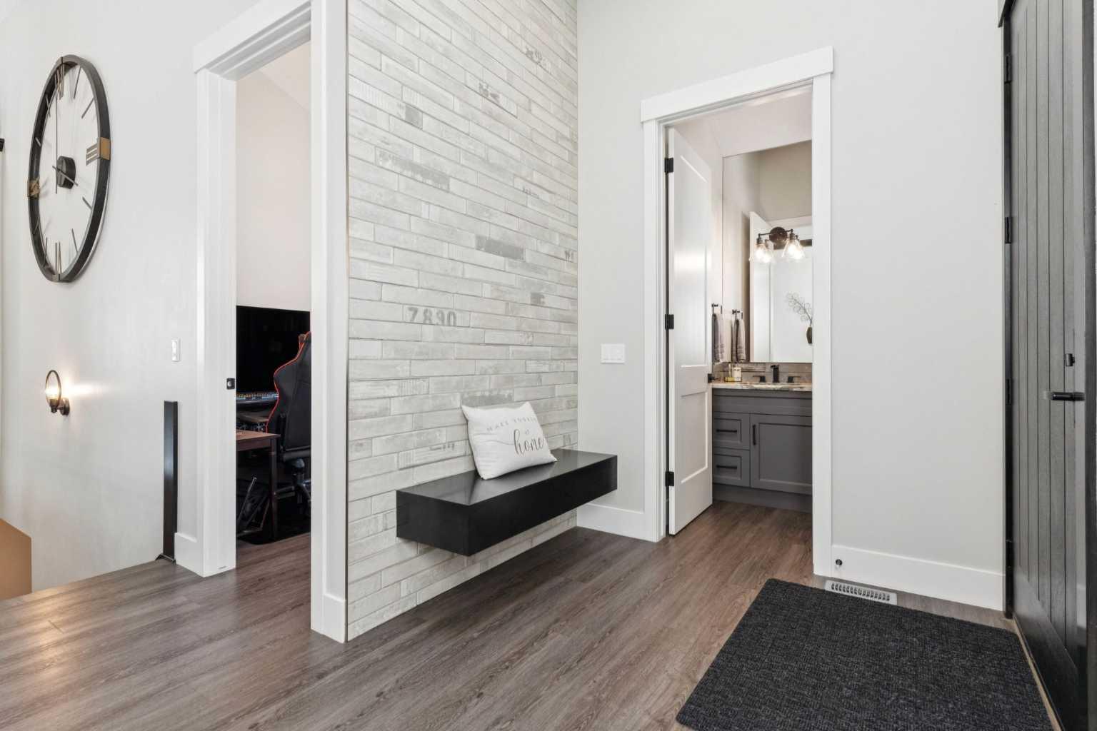 64 Walcrest View SE
