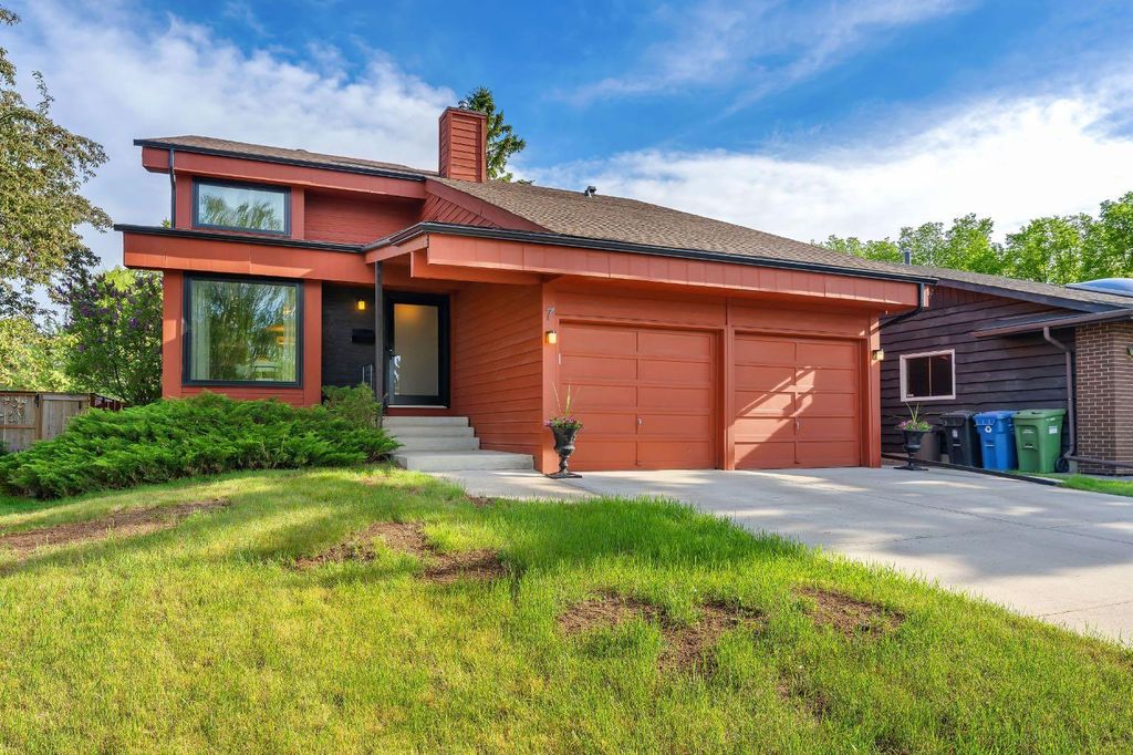 Photo of 7 Deerwood Road SE, Calgary, AB T2J 6L2 (MLS # A2316466)