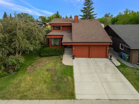 Photo of 7 Deerwood Road SE, Calgary, AB T2J 6L2 (MLS # A2316466)