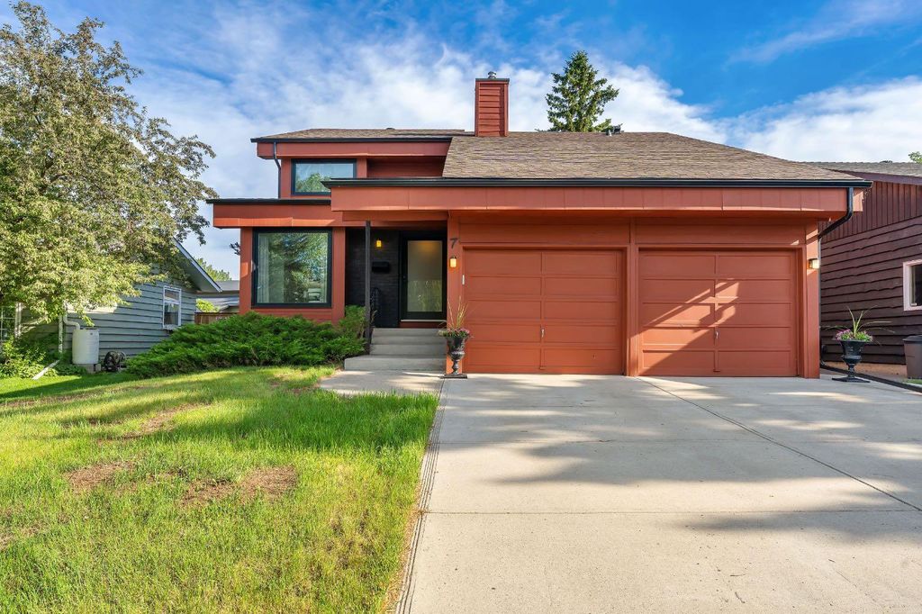 Photo of 7 Deerwood Road SE, Calgary, AB T2J 6L2 (MLS # A2316466)