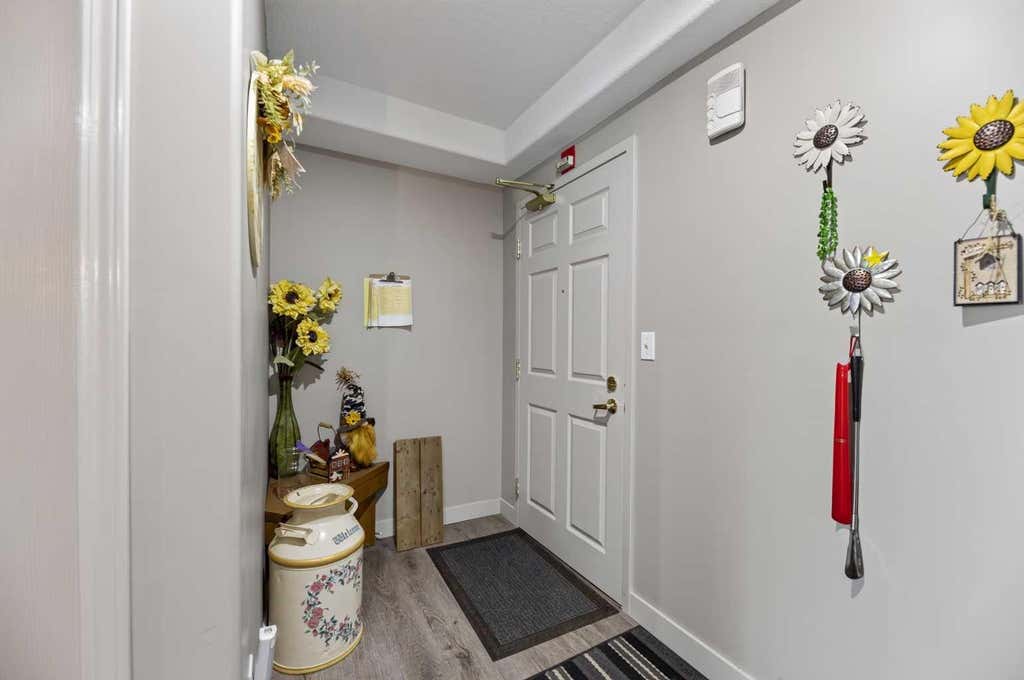 Photo of 4514 54 Avenue #404, Olds, AB T4H 1W5 (MLS # A2336869)