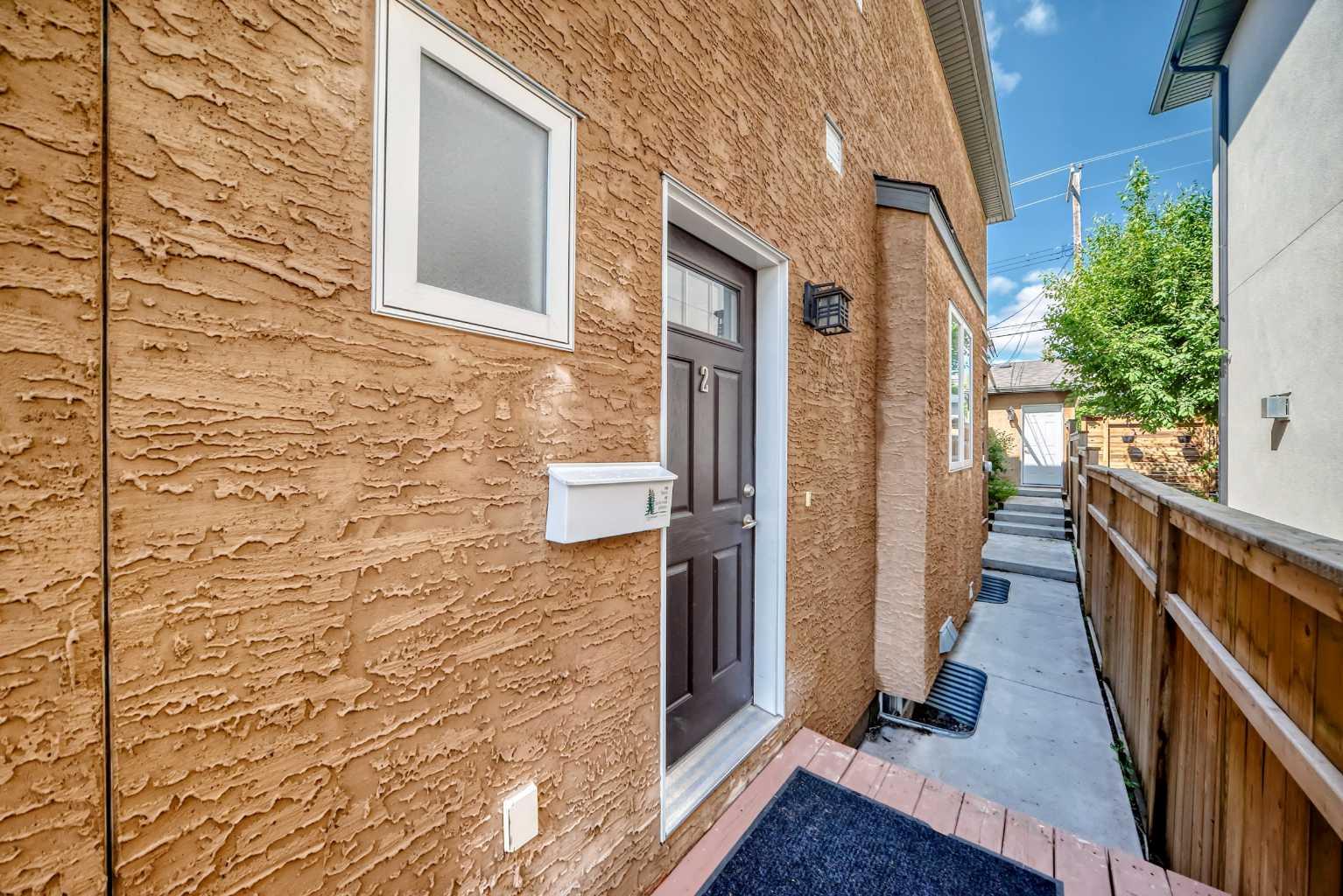 1921 30 Street SW 2