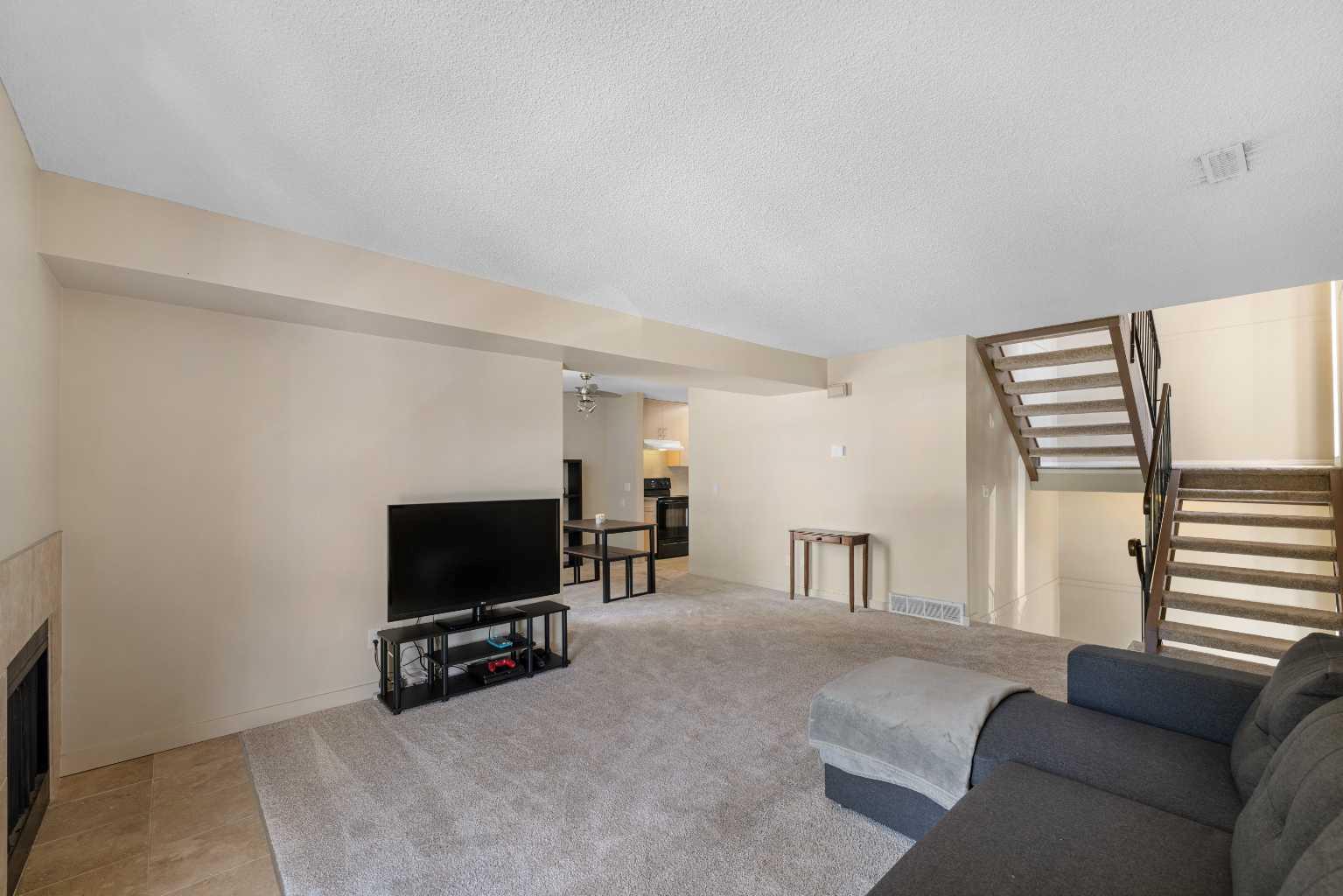 13104 Elbow Drive SW 101