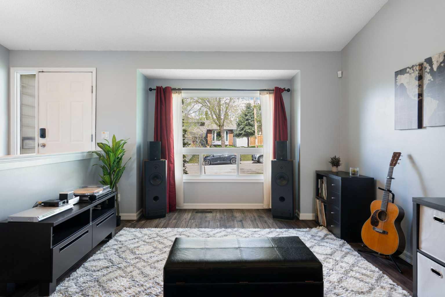8 Hawkwood Place NW