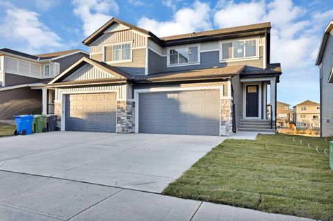 Photo of 537 Chelsea Gardens, Chestermere, AB T1X 2V5 (MLS # A2268014)