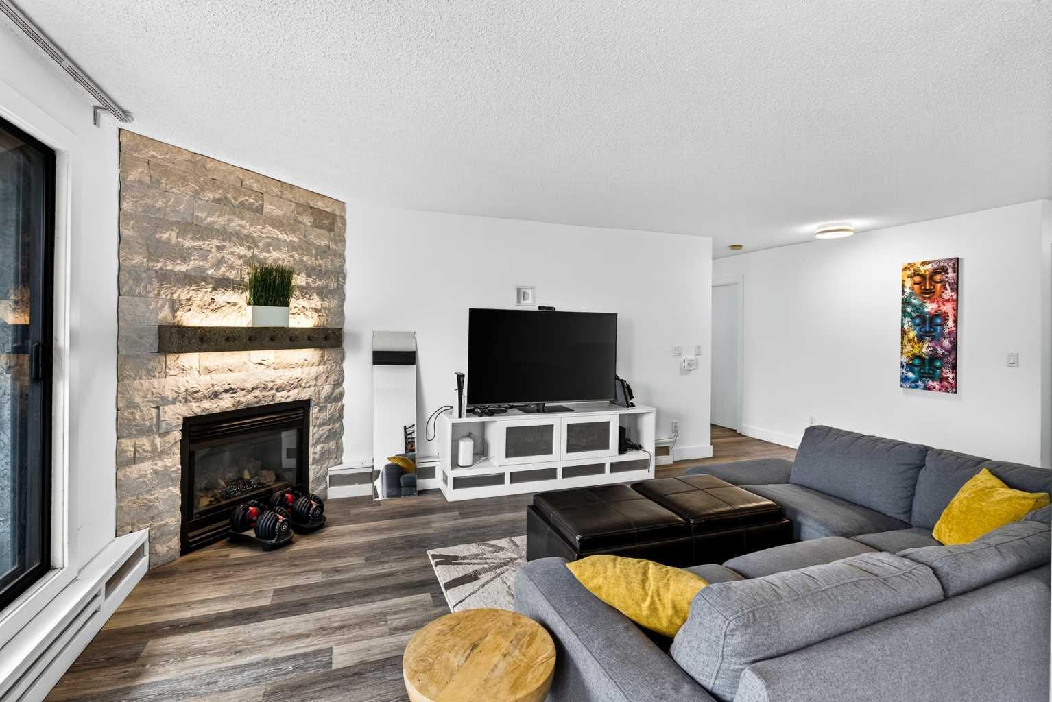 635 Marsh Road NE 10