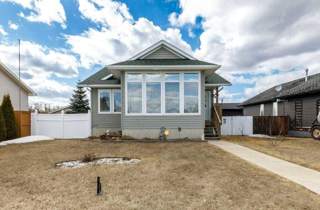 Photo of 6 Fawn Meadows Drive, Delburne, AB T0M 0V0 (MLS # A2300896)