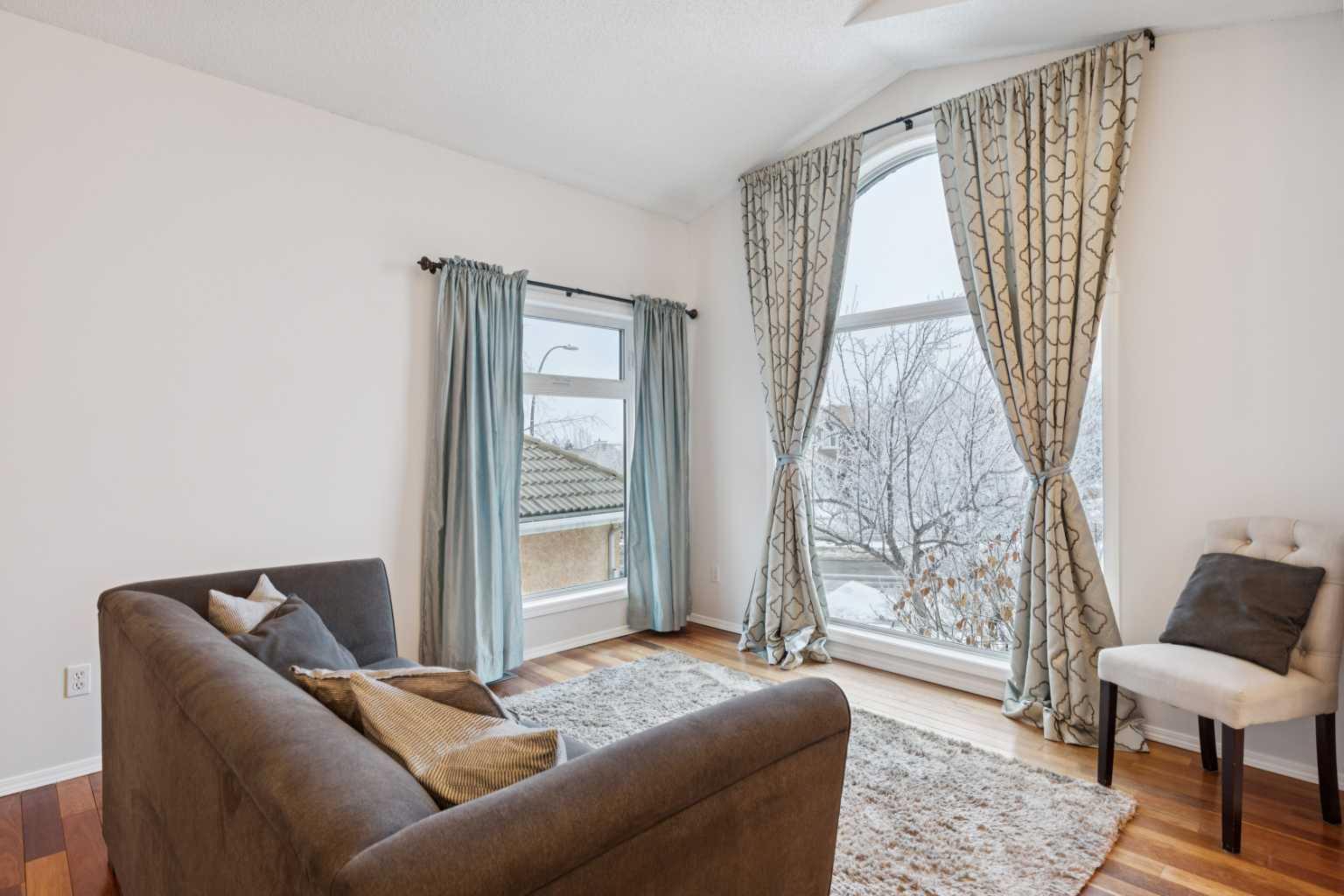 2208 Sirocco Drive SW