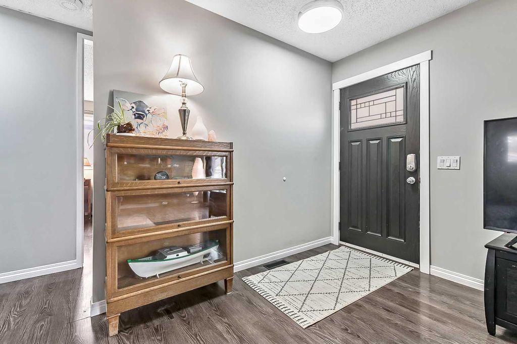 Photo of 399 Maitland Crescent NE, Calgary, AB T2A 5T6 (MLS # A2295830)