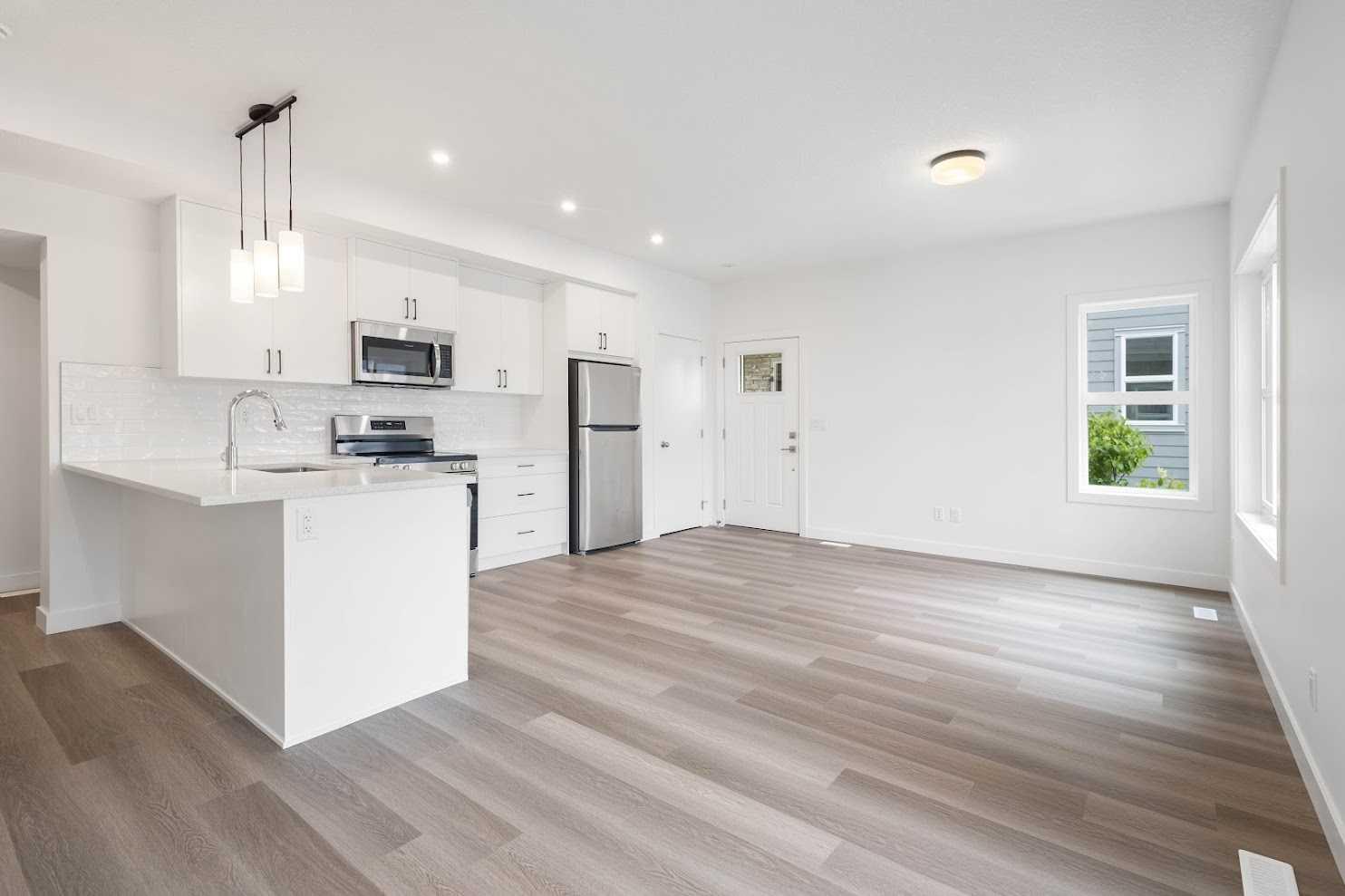 2117 81 Street SW 86