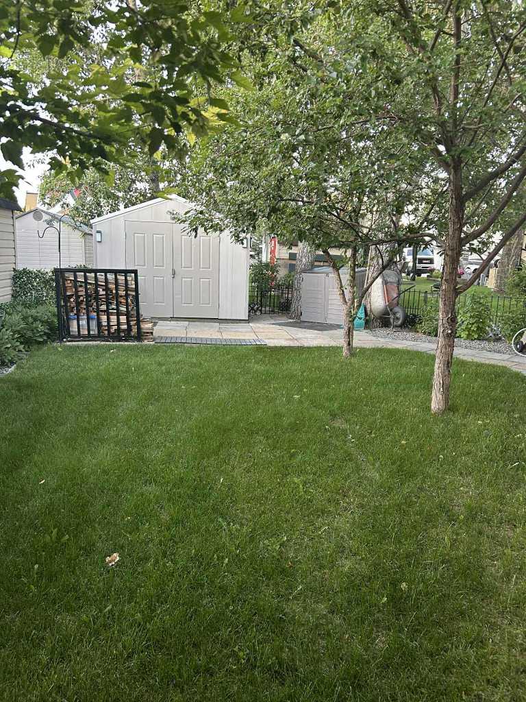 370165 79 Street E 270