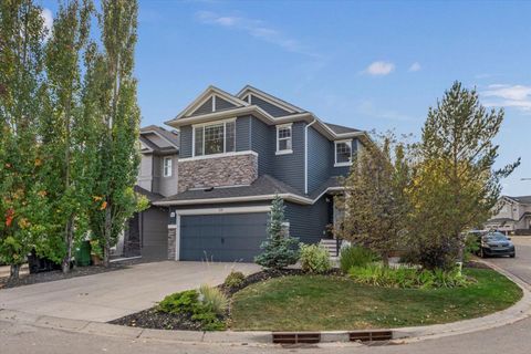 133 Sage Valley Close NW Calgary AB T3R 0E3