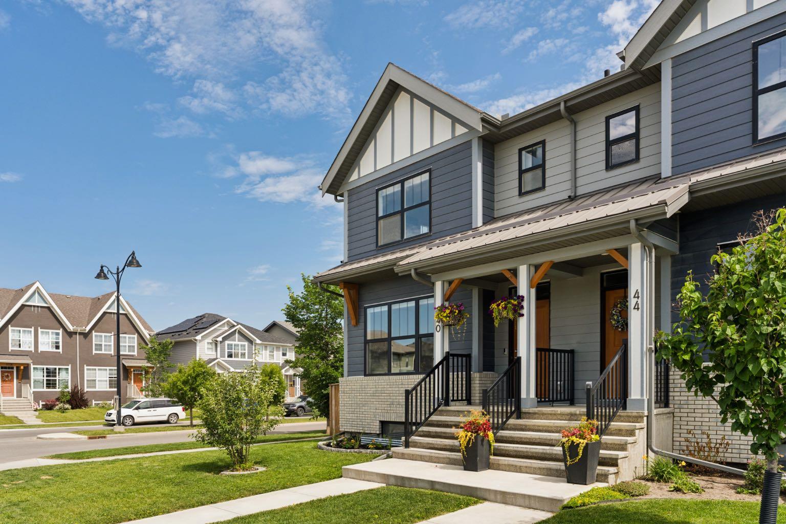 40 Magnolia Parade SE