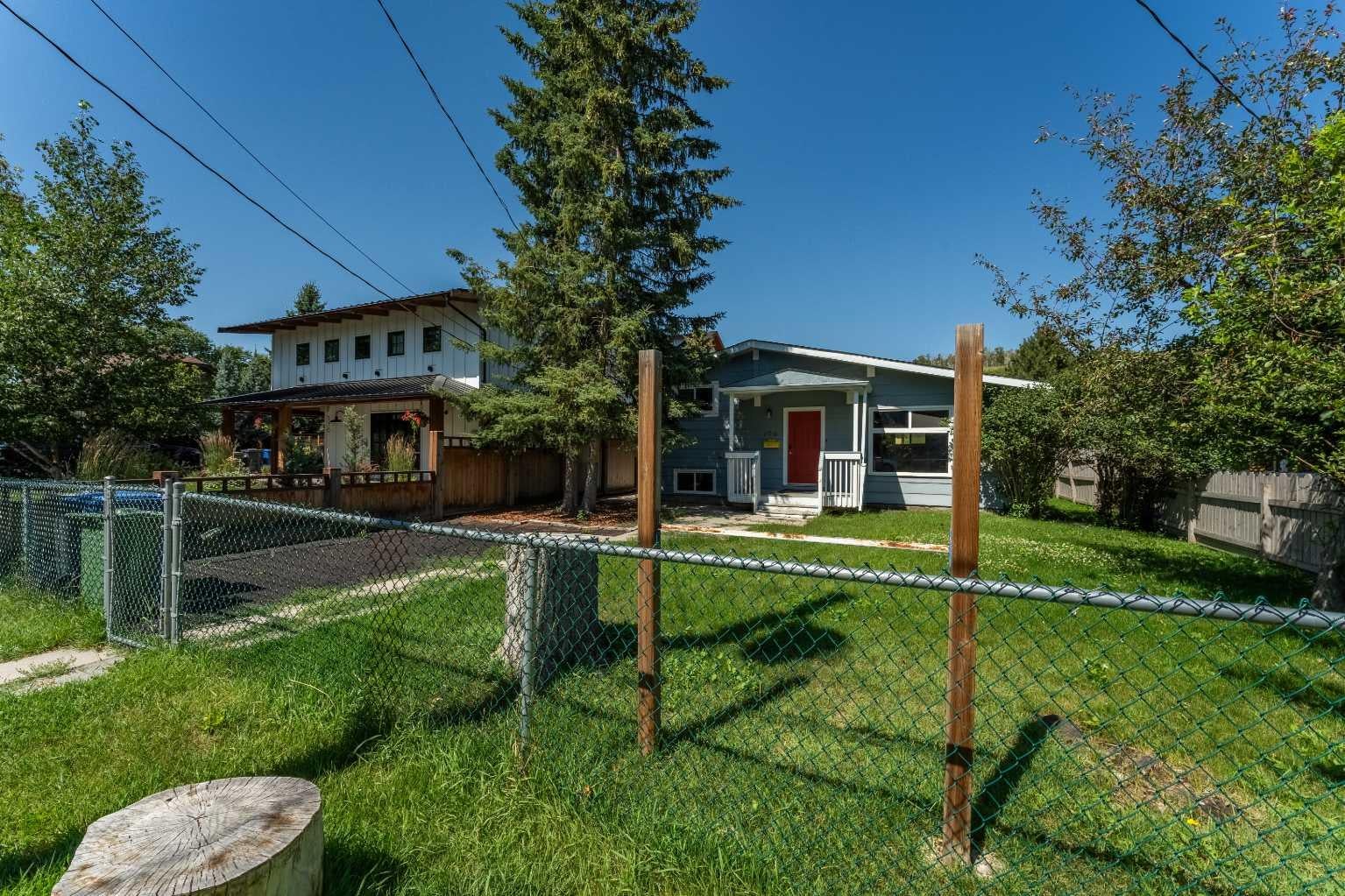 106 Elma Street W