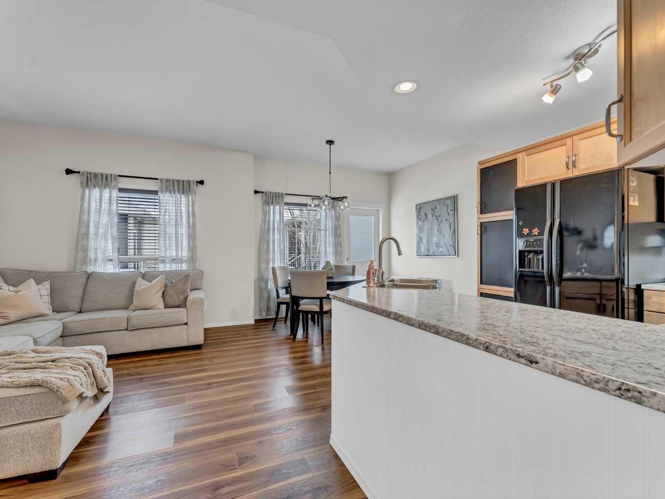 306 Washington Way SE