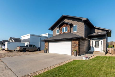 Photo of 3802 74 Avenue, Lloydminster, AB T9V 3M2 (MLS # A2334001)
