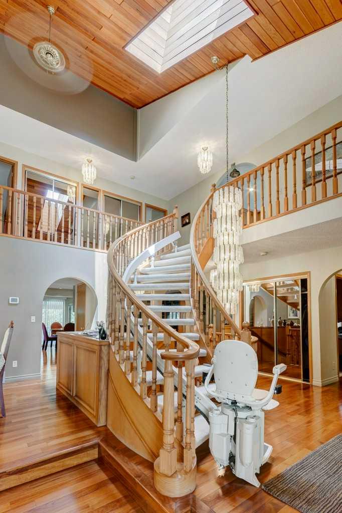 16 Edgebrook Road NW