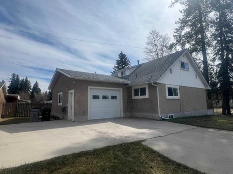 Photo of 4238 5 Avenue, Edson, AB T7E 1A7 (MLS # A2307691)