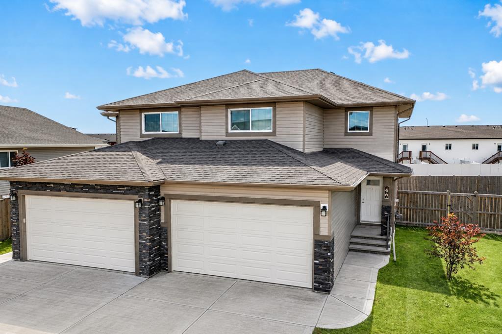 Photo of 66 Ranchers Close, Lacombe, AB T4L 0H9 (MLS # A2337452)