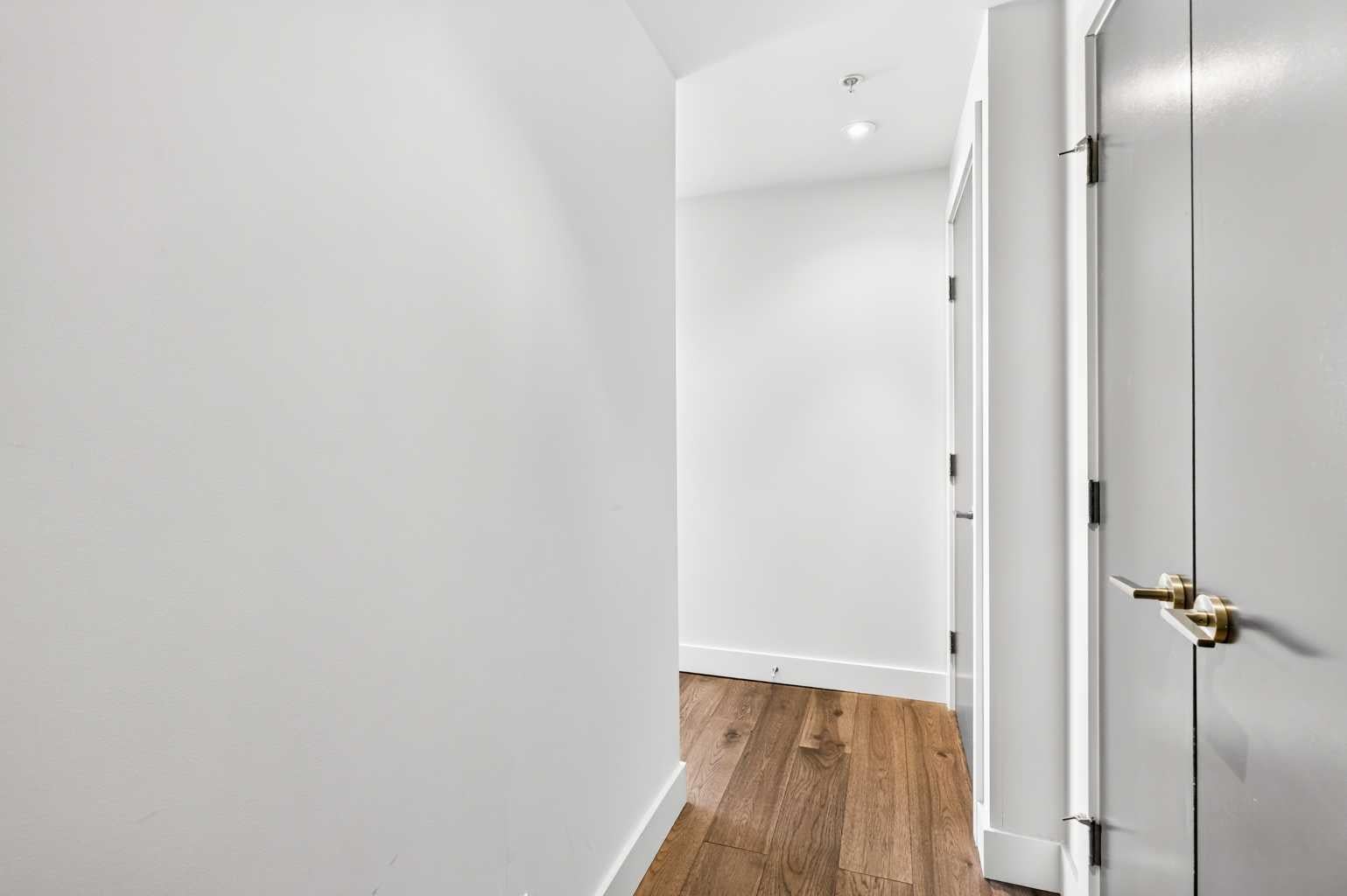 10 Shawnee Hill SW 402