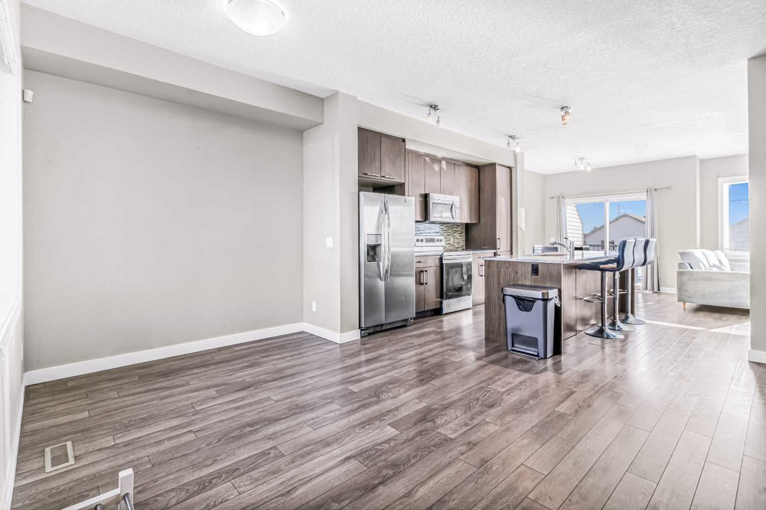 333 Taralake Way NE 5105