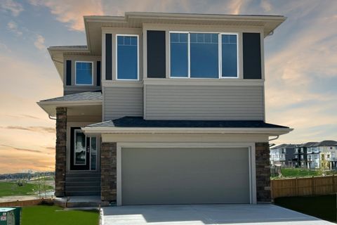 112 Key Cove SW Airdrie AB T4B 3N8